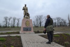 Сверлов А.С. - ГИП - У памятника войнам освободителям ВОВ